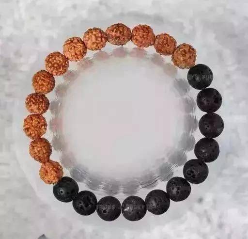Authentic 5 Mukhi Rudraksha With Black Agate Beaded Bracelet� - Bluetick Nexus Pvt Ltd