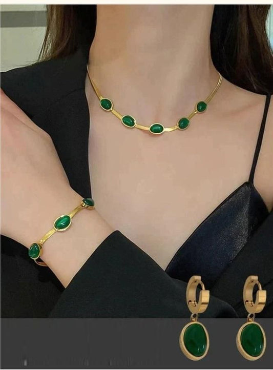 Oval Green Crystal Pendant Necklace Set With Bracelet
